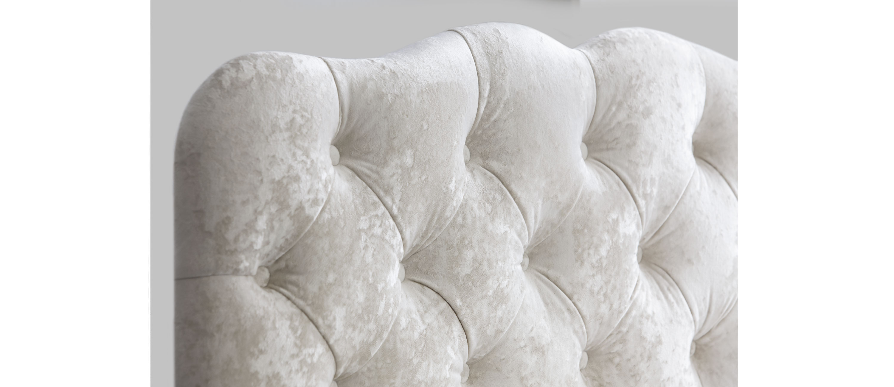 bed-built-in-mattress-laura-140-plush-cream-microvelour_4