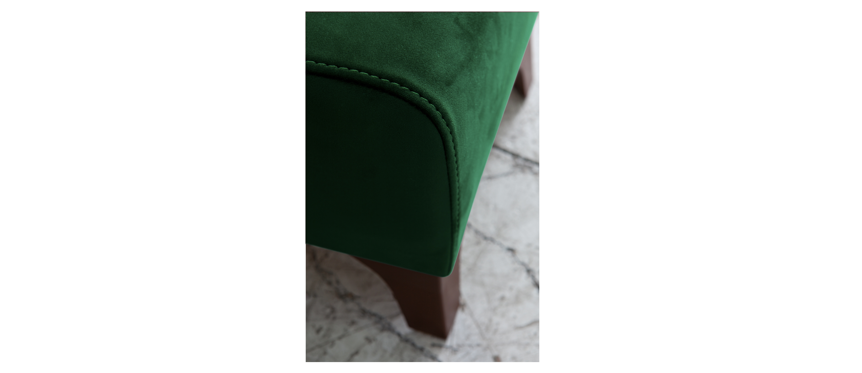pouf-richmond-eco-catania-emerald-microvelour_4